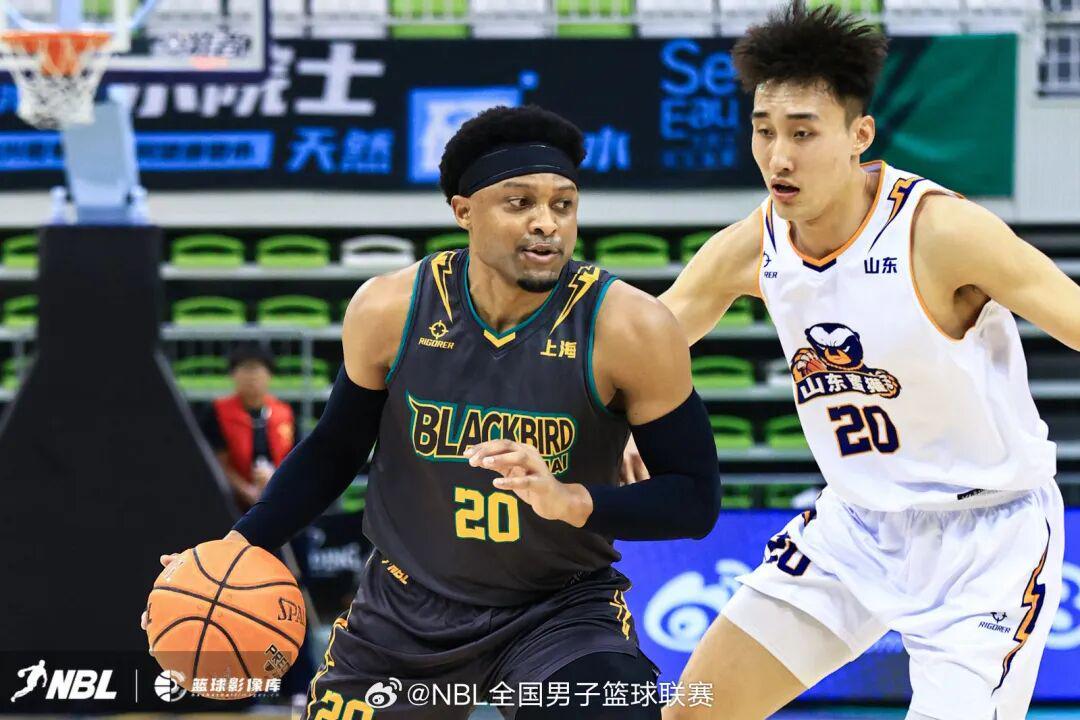 V站体育赛事-三分准绝杀！NBL新军压哨晋级四强
